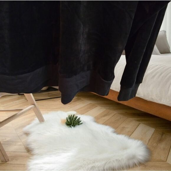 KATE SPADE VELOUR WINKY FACE AND LIPS BLACK VELVET SWEATER SWEATSHIRT LOUNGEWEAR - Picture 9 of 16